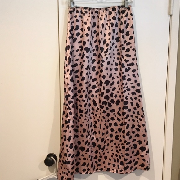 Cheetah maxi skirt! - Picture 2 of 5